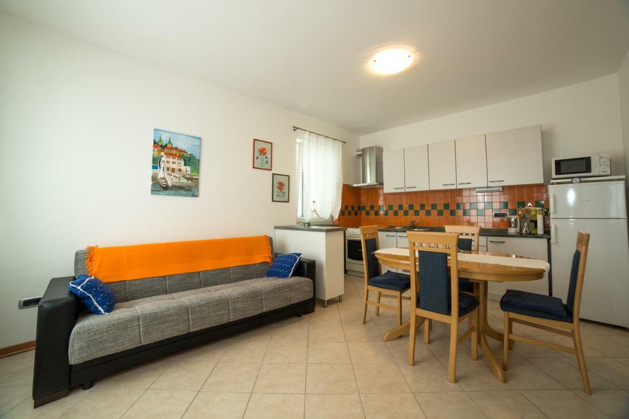 Apartment Opatija Luaran gambar
