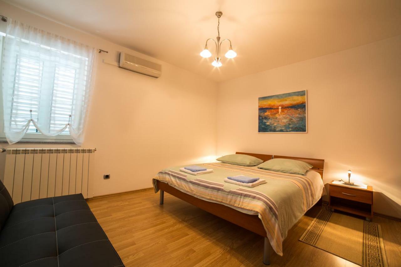 Apartment Opatija Luaran gambar