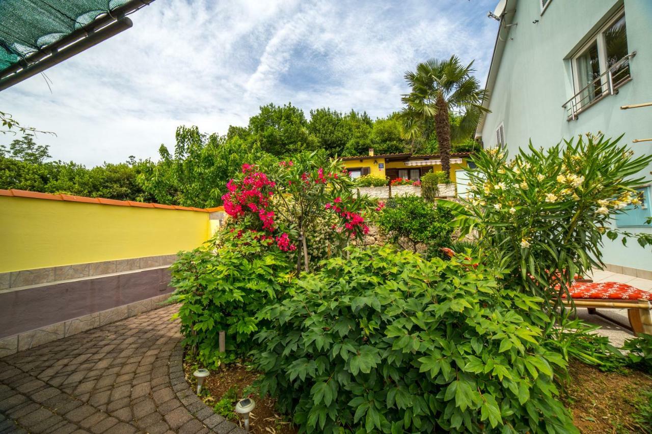 Apartment Opatija Luaran gambar